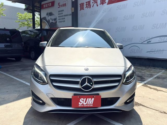 「用國產車的預算，開進賓士世界，這台A180就是最聰明的選擇。」買這台是「升級生活質感」  第3張相片