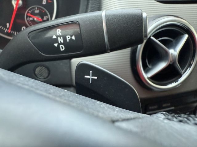 「用國產車的預算，開進賓士世界，這台A180就是最聰明的選擇。」買這台是「升級生活質感」  第14張相片