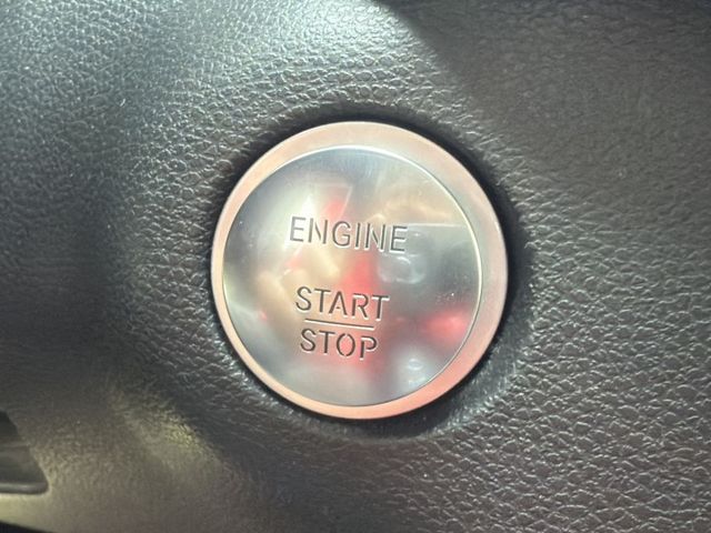 「用國產車的預算，開進賓士世界，這台A180就是最聰明的選擇。」買這台是「升級生活質感」  第15張相片