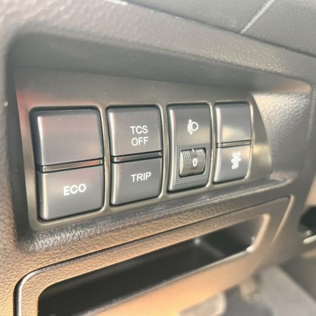 U6 GT智遊特仕版 想找一台「好開、省心、配備滿滿」的代步車嗎？日常通勤、接送家人，還是週末小旅行一台就能全搞定  第11張相片