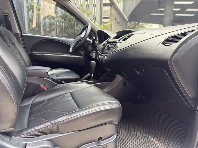 精緻版 省油、強勁馬力及大、寬、平的車室空間 頭家的好伙伴！  第7張相片