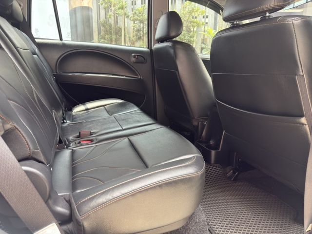 精緻版 省油、強勁馬力及大、寬、平的車室空間 頭家的好伙伴！  第8張相片