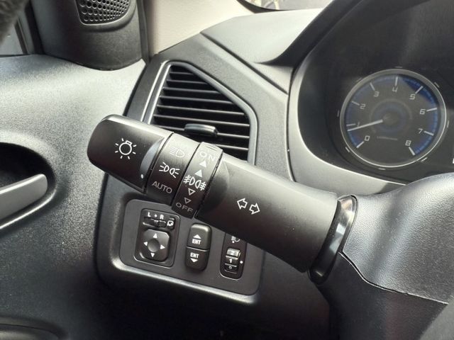 精緻版 省油、強勁馬力及大、寬、平的車室空間 頭家的好伙伴！  第12張相片