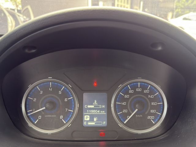 精緻版 省油、強勁馬力及大、寬、平的車室空間 頭家的好伙伴！  第14張相片