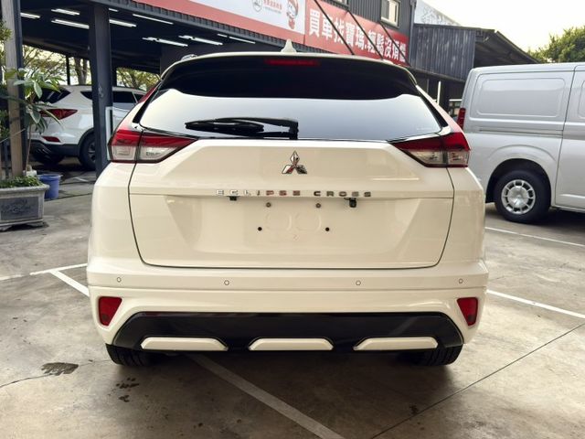 S-AWC旗艦型 日系原裝跑旅，結合性能、科技與安全，一開上路就與眾不同。4WD ACC 環景  第4張相片