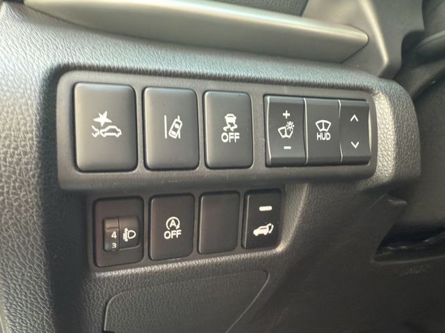 S-AWC旗艦型 日系原裝跑旅，結合性能、科技與安全，一開上路就與眾不同。4WD ACC 環景  第11張相片