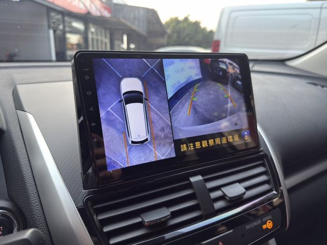 S-AWC旗艦型 日系原裝跑旅，結合性能、科技與安全，一開上路就與眾不同。4WD ACC 環景  第16張相片