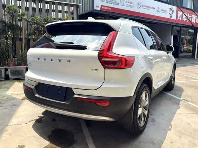 T3  北歐質感 × 安全科技 × 都會跑旅首選 多處貼心收納＋實用車室設計，不論通勤、購物、接送小孩都超好用。  第2張相片