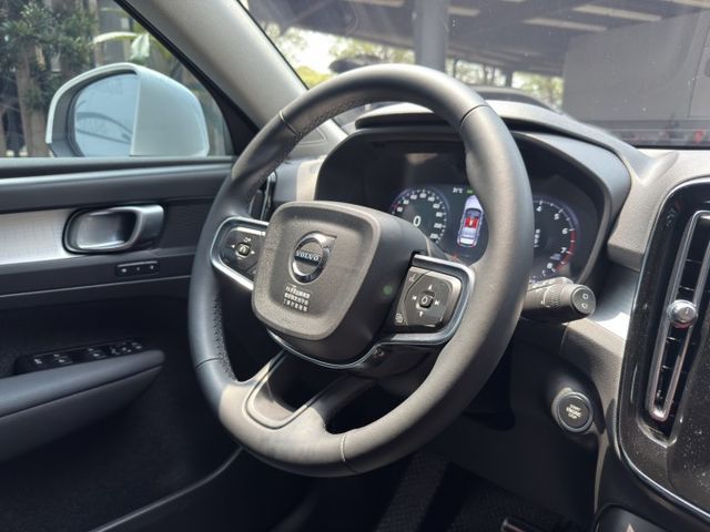 T3  北歐質感 × 安全科技 × 都會跑旅首選 多處貼心收納＋實用車室設計，不論通勤、購物、接送小孩都超好用。  第11張相片