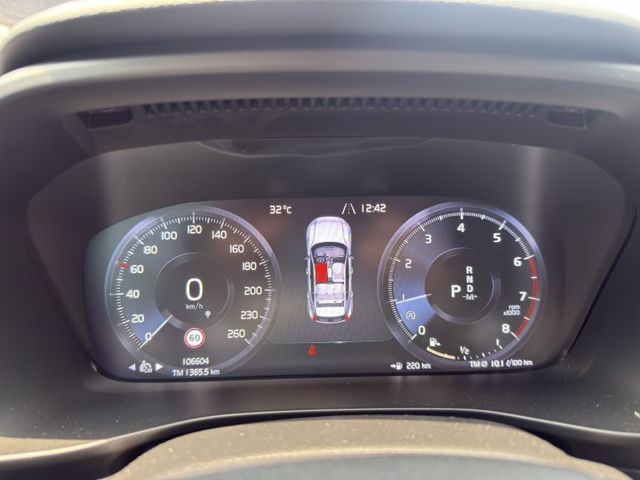 T3  北歐質感 × 安全科技 × 都會跑旅首選 多處貼心收納＋實用車室設計，不論通勤、購物、接送小孩都超好用。  第13張相片