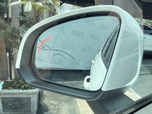 T3  北歐質感 × 安全科技 × 都會跑旅首選 多處貼心收納＋實用車室設計，不論通勤、購物、接送小孩都超好用。  第20張相片