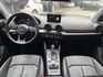 Q2 35 TFSI Luxury ✔ 渦輪動力＋省油科技 ✔ 豪華真皮座艙＋雙區恆溫 ✔ 靈活車身，好停好開超輕鬆  第5張縮圖
