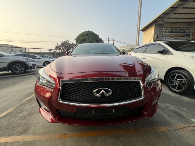 Infiniti Q50 2.0T 旗艦款 雙弓水箱護罩 × 獵豹眼神LED氣場一出場就到位 特別推薦給有藝術氣息的她  第3張相片
