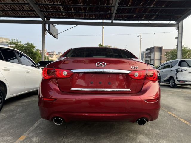 Infiniti Q50 2.0T 旗艦款 雙弓水箱護罩 × 獵豹眼神LED氣場一出場就到位 特別推薦給有藝術氣息的她  第4張相片