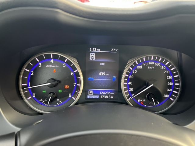 Infiniti Q50 2.0T 旗艦款 雙弓水箱護罩 × 獵豹眼神LED氣場一出場就到位 特別推薦給有藝術氣息的她  第14張相片