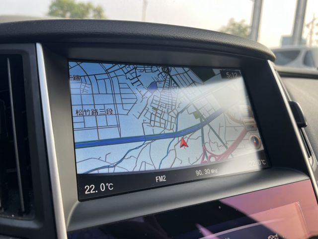 Infiniti Q50 2.0T 旗艦款 雙弓水箱護罩 × 獵豹眼神LED氣場一出場就到位 特別推薦給有藝術氣息的她  第15張相片