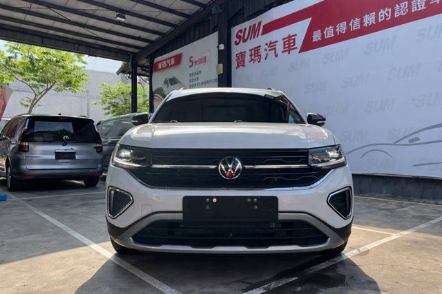 230 TSI Style Design 潮流小休旅，質感與科技一次到位 好開、好停、好安全，還很有型——這就是你每天都  第3張相片