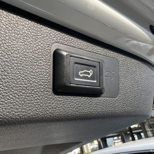 230 TSI Style Design 潮流小休旅，質感與科技一次到位 好開、好停、好安全，還很有型——這就是你每天都  第5張相片