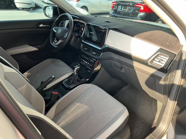 230 TSI Style Design 潮流小休旅，質感與科技一次到位 好開、好停、好安全，還很有型——這就是你每天都  第7張相片