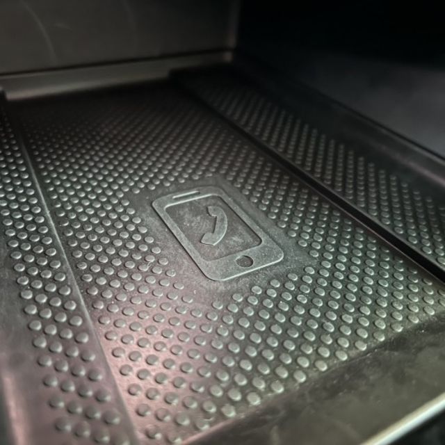 230 TSI Style Design 潮流小休旅，質感與科技一次到位 好開、好停、好安全，還很有型——這就是你每天都  第17張相片