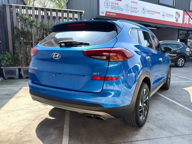 旗艦版 177匹＋7速DCT，動力強又省油，歐化操控與高剛性車體，安全、好開又有質感，是少數「什麼都到位」的中型  第4張相片