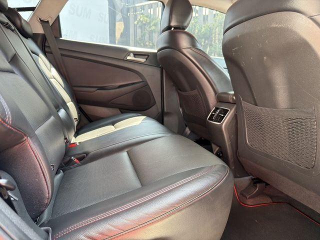 旗艦版 177匹＋7速DCT，動力強又省油，歐化操控與高剛性車體，安全、好開又有質感，是少數「什麼都到位」的中型  第8張相片