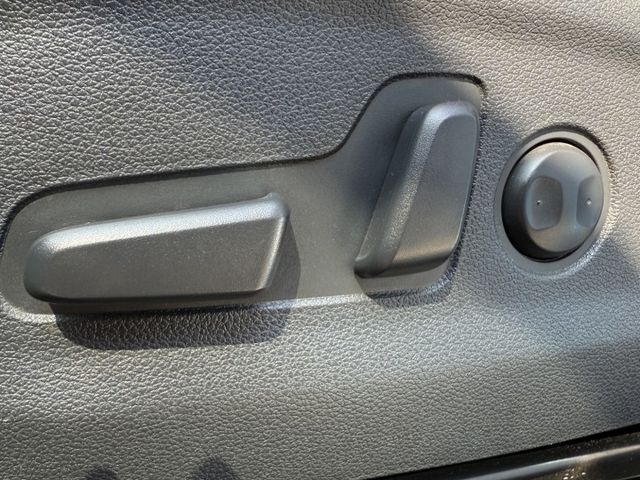 旗艦版 177匹＋7速DCT，動力強又省油，歐化操控與高剛性車體，安全、好開又有質感，是少數「什麼都到位」的中型  第9張相片