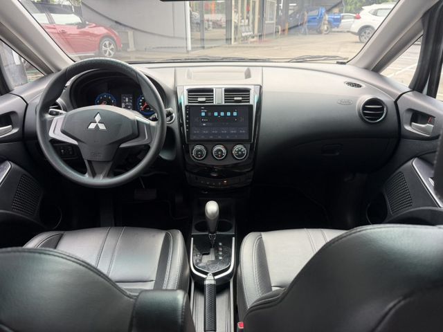 小資族、通勤族首選！ 好開、省油、好停車，市區代步超輕鬆 掀背大空間，買東西、載東西都很夠用  第6張相片