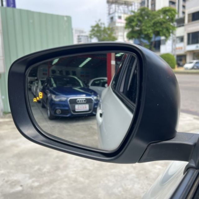 GLX 輕油電小鋼炮 SHVS輕油電系統 省油又順暢，起步更輕快、通勤超有感 小車大享受、好開又好省  第16張相片