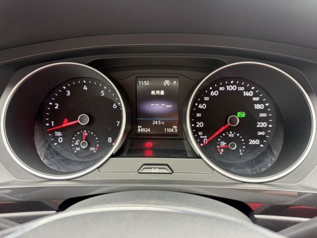 280 TSI Comfortline 動力夠、空間大、安全滿配，開起來穩、坐起來舒服 一台可以陪你通勤、載家人、跑長途  第13張相片