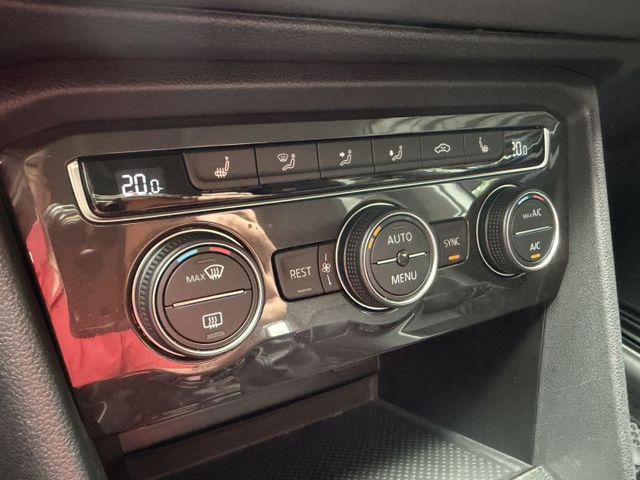 280 TSI Comfortline 動力夠、空間大、安全滿配，開起來穩、坐起來舒服 一台可以陪你通勤、載家人、跑長途  第15張相片