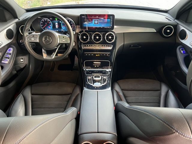 C-Class (W205) C200 星夜版 48V 輕油電 這台，這台，不只是C-Class 是你下一個階段的門面  第5張相片