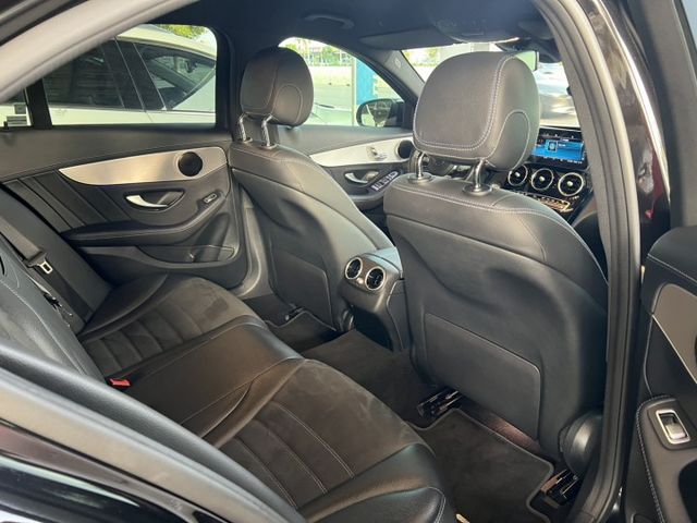 C-Class (W205) C200 星夜版 48V 輕油電 這台，這台，不只是C-Class 是你下一個階段的門面  第7張相片