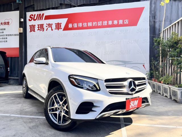 GLC300 AMG  全景天窗，配備直接給滿，質感與性能一次到位  第1張相片