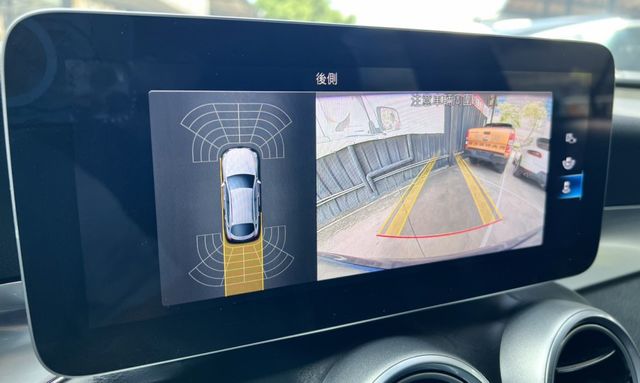 4MATIC 輕油電 10.25吋觸控螢幕＋mbux智慧聲控（hey 賓士！） 23p智慧駕駛輔助套件  第16張相片