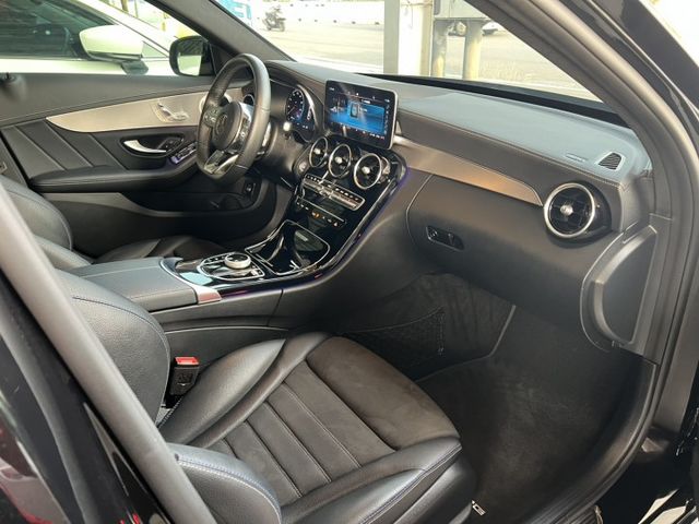 C-Class (W205) C200 星夜版 48V 輕油電 這台，這台，不只是C-Class 是你下一個階段的門面  第6張相片