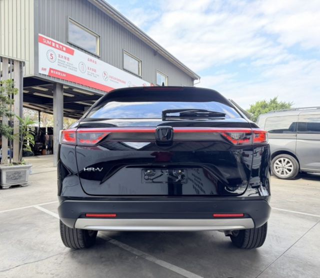 HR-V 1.5 Prestige 尊榮版 外型更洗鍊、科技更到位，HR-V 全新世代進化，為日常用車帶來更高質感與安心  第4張相片