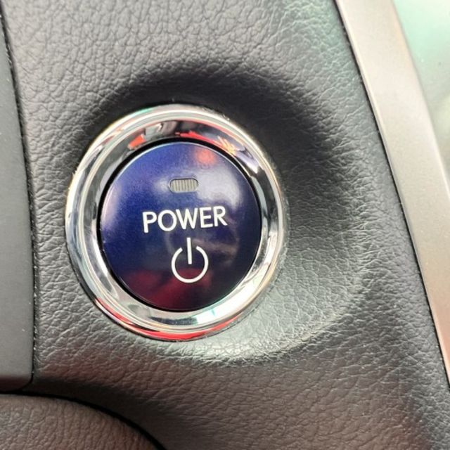 3.5L V6油電動力＋4WD四輪驅動，動力順暢、行路穩定，不論市區通勤或假日露營都輕鬆應對  第14張相片