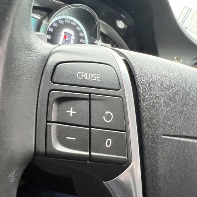 Volvo S60 D4 豪華版 省油有力・北歐安全房車  第13張相片