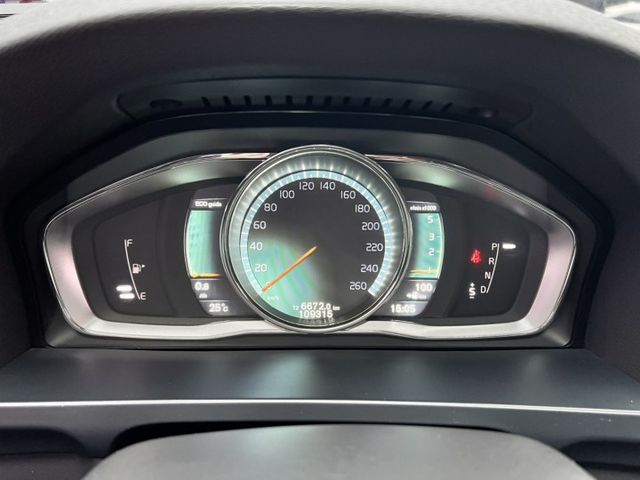 Volvo S60 D4 豪華版 省油有力・北歐安全房車  第15張相片
