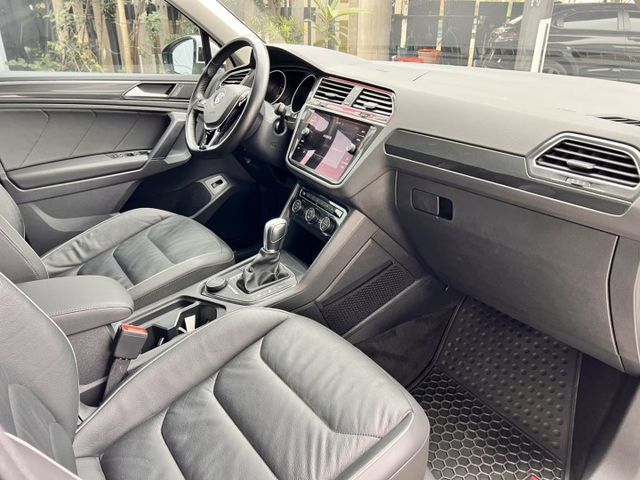 330 TSI Comfortline 德系進口休旅 性能穩 空間大 安全備配完整  第8張相片