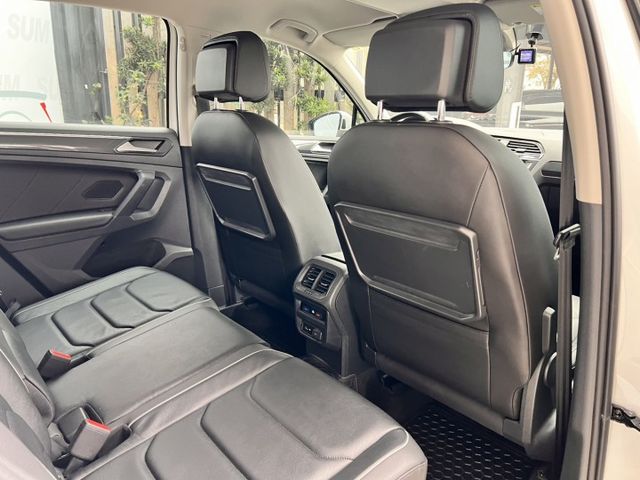 330 TSI Comfortline 德系進口休旅 性能穩 空間大 安全備配完整  第9張相片