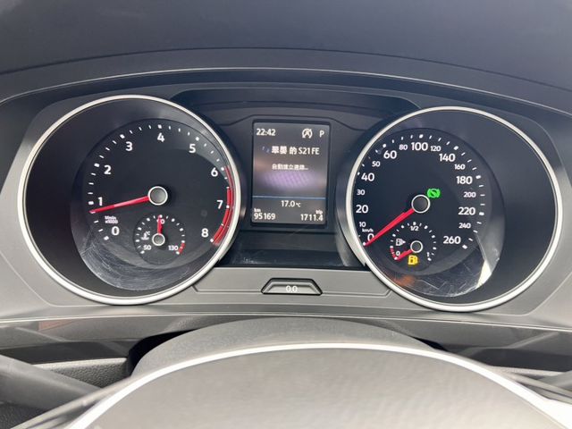 330 TSI Comfortline 德系進口休旅 性能穩 空間大 安全備配完整  第14張相片