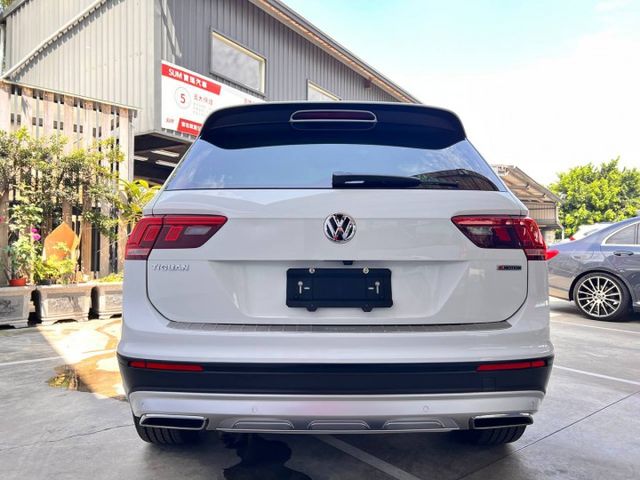 330 TSI COMFORTLINE✔ 德系操控穩定 ✔ 空間大、好載物 ✔ 安全配備完整 ✔ 適合家庭/通勤/長途  第4張相片