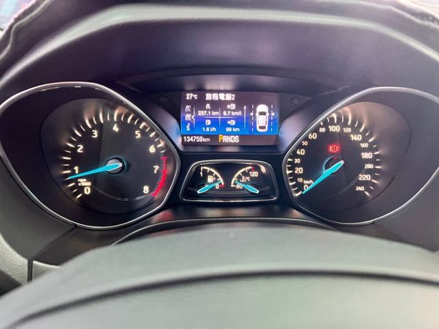 5D EcoBoost 180運動化調校的懸吊及避震系統 在行駛過程中能讓駕駛者獲得直接、積極的路感反饋  第11張相片