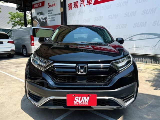 CR-V S版  以「好開、耐用、空間大」聞名，後座與行李廂表現優異 無論通勤、接送小孩或全家出遊都相當實用  第3張相片