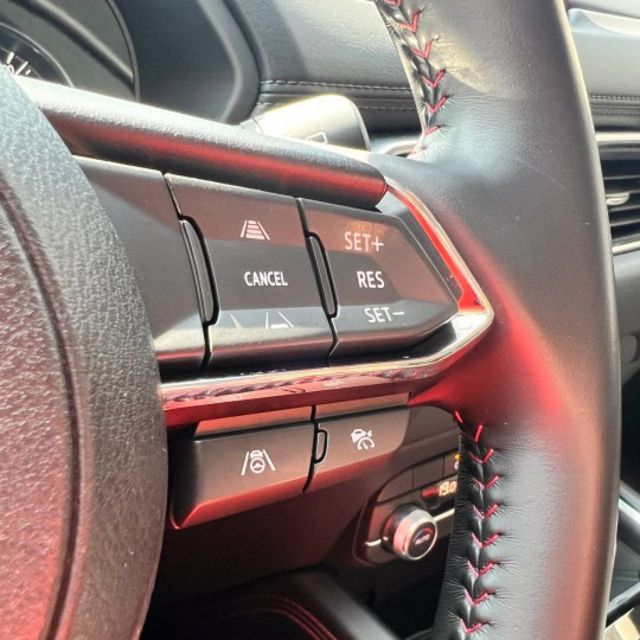CX-5 20S Carbon Edition 純日本原裝進口，以日式職人工藝打造質感跑旅 ✔BOSE高級音響✔電動尾門  第11張相片