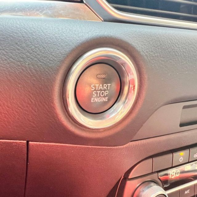 CX-5 20S Carbon Edition 純日本原裝進口，以日式職人工藝打造質感跑旅 ✔BOSE高級音響✔電動尾門  第14張相片