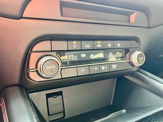 CX-5 20S Carbon Edition 純日本原裝進口，以日式職人工藝打造質感跑旅 ✔BOSE高級音響✔電動尾門  第17張相片
