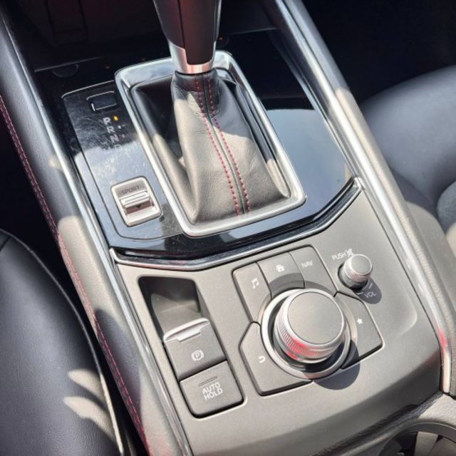 CX-5 20S Carbon Edition 純日本原裝進口，以日式職人工藝打造質感跑旅 ✔BOSE高級音響✔電動尾門  第18張相片